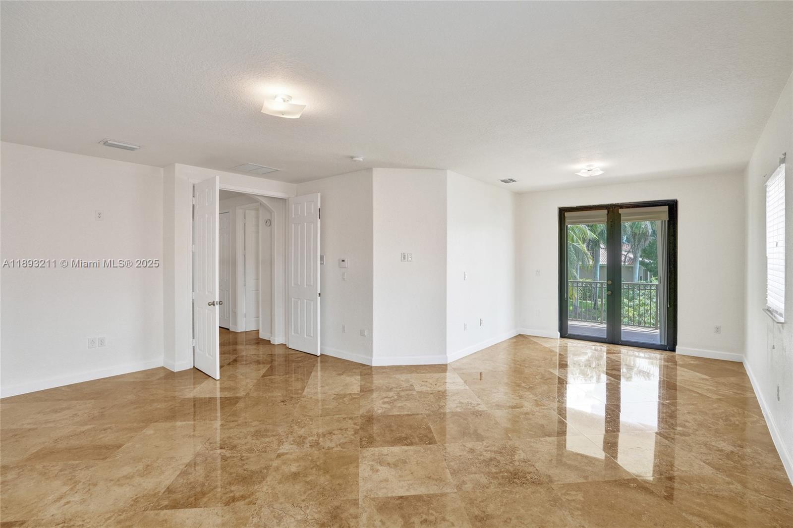 CUTLER CAY - Residential Lease