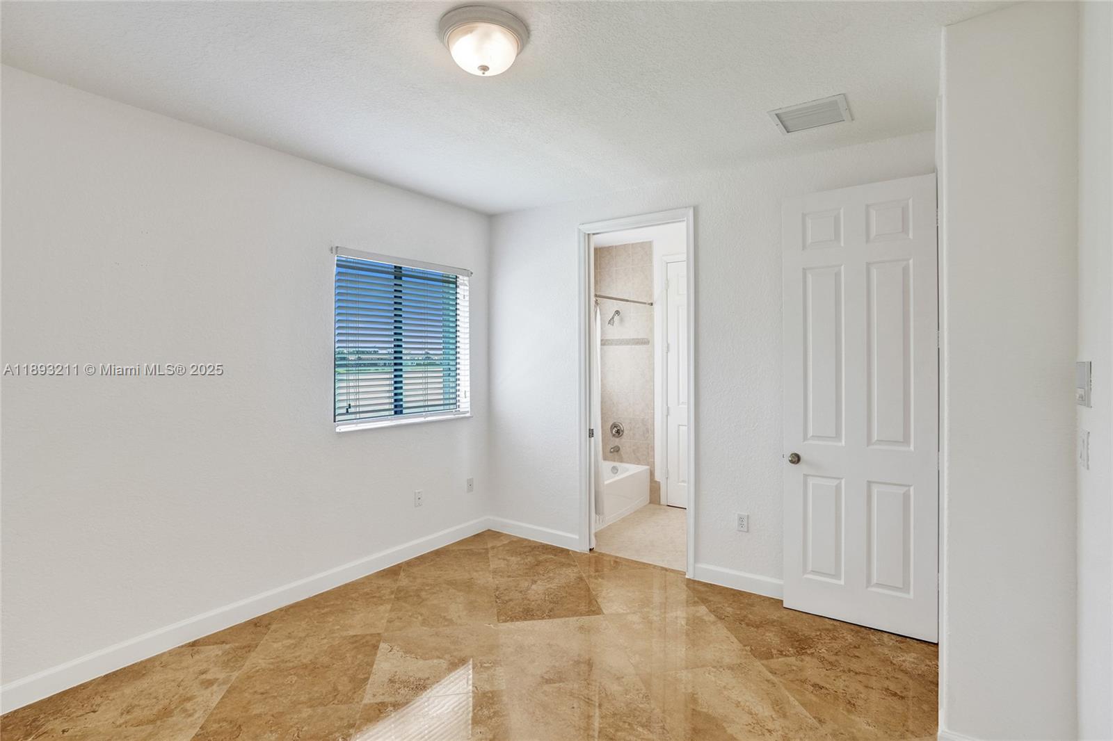 CUTLER CAY - Residential Lease