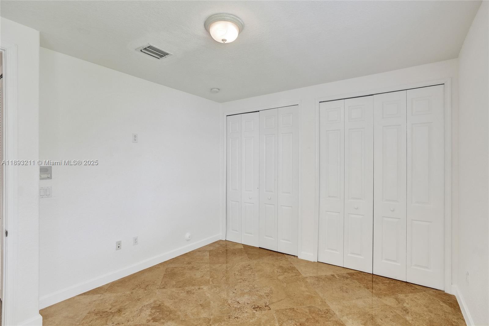 CUTLER CAY - Residential Lease