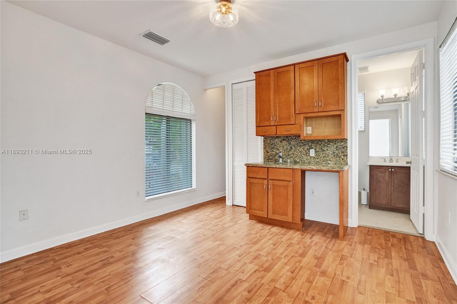 CUTLER CAY - Residential Lease