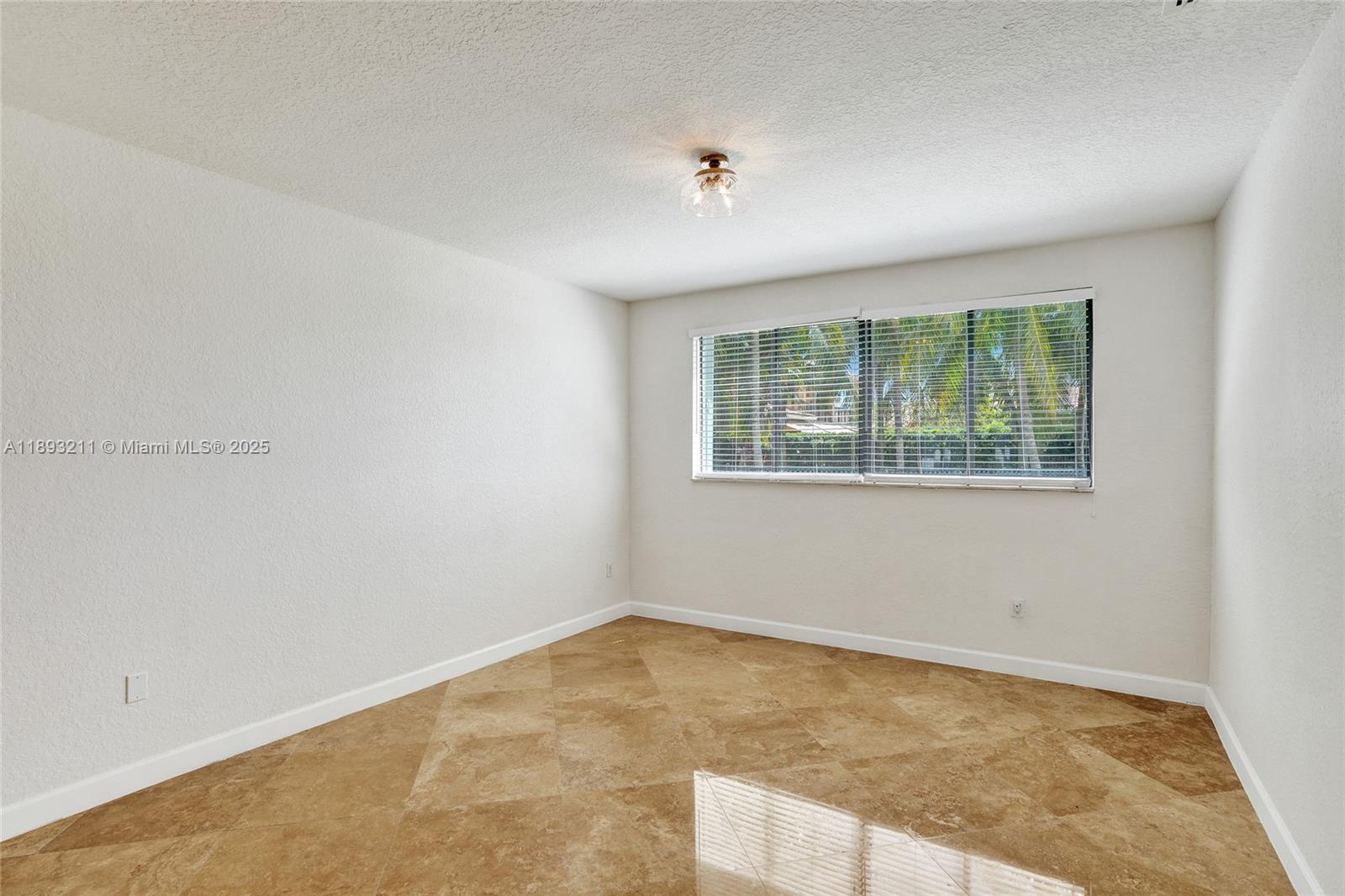 CUTLER CAY - Residential Lease