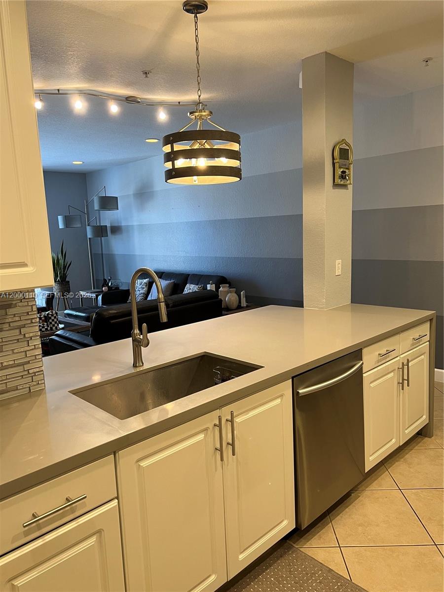 COBBLESTONE CONDO - Residential