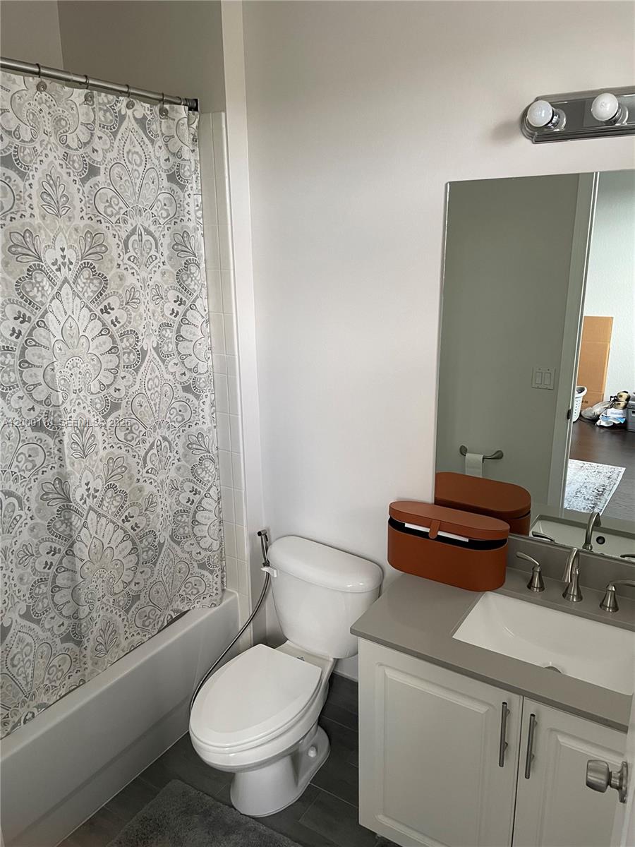 COBBLESTONE CONDO - Residential