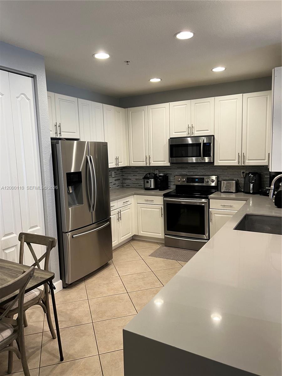 COBBLESTONE CONDO - Residential