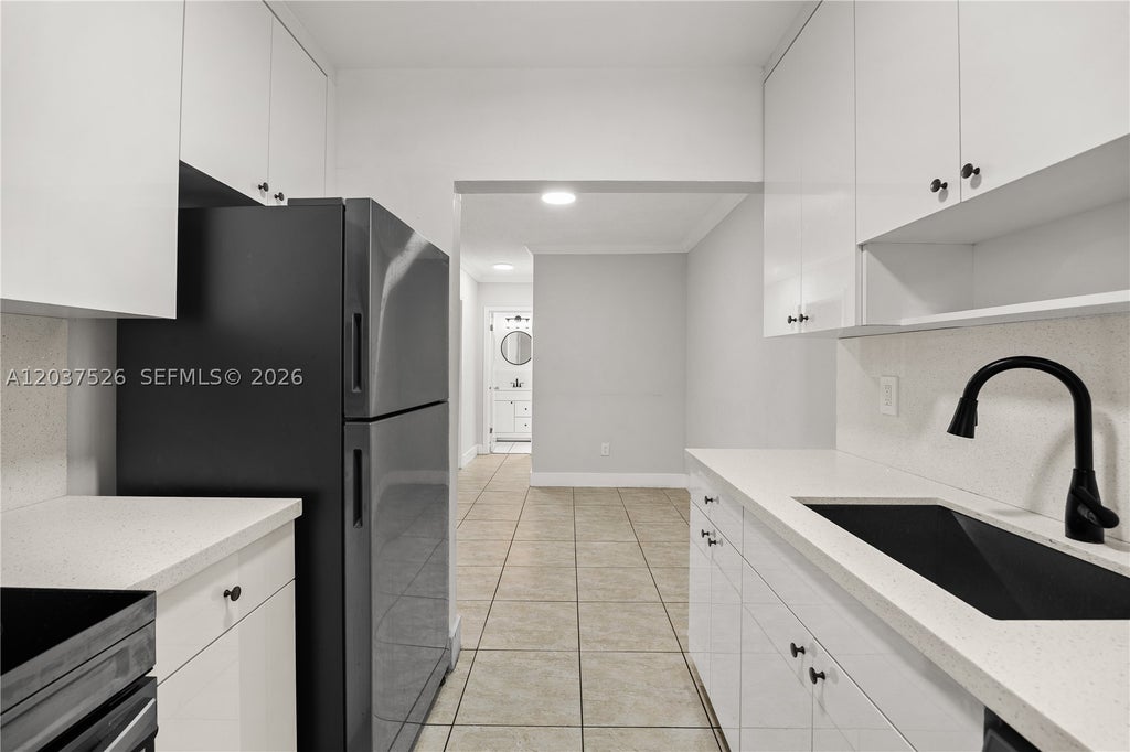 Photo of 5141 Hollywood Blvd #104, Hollywood, FL 33021 (MLS # A12037526)