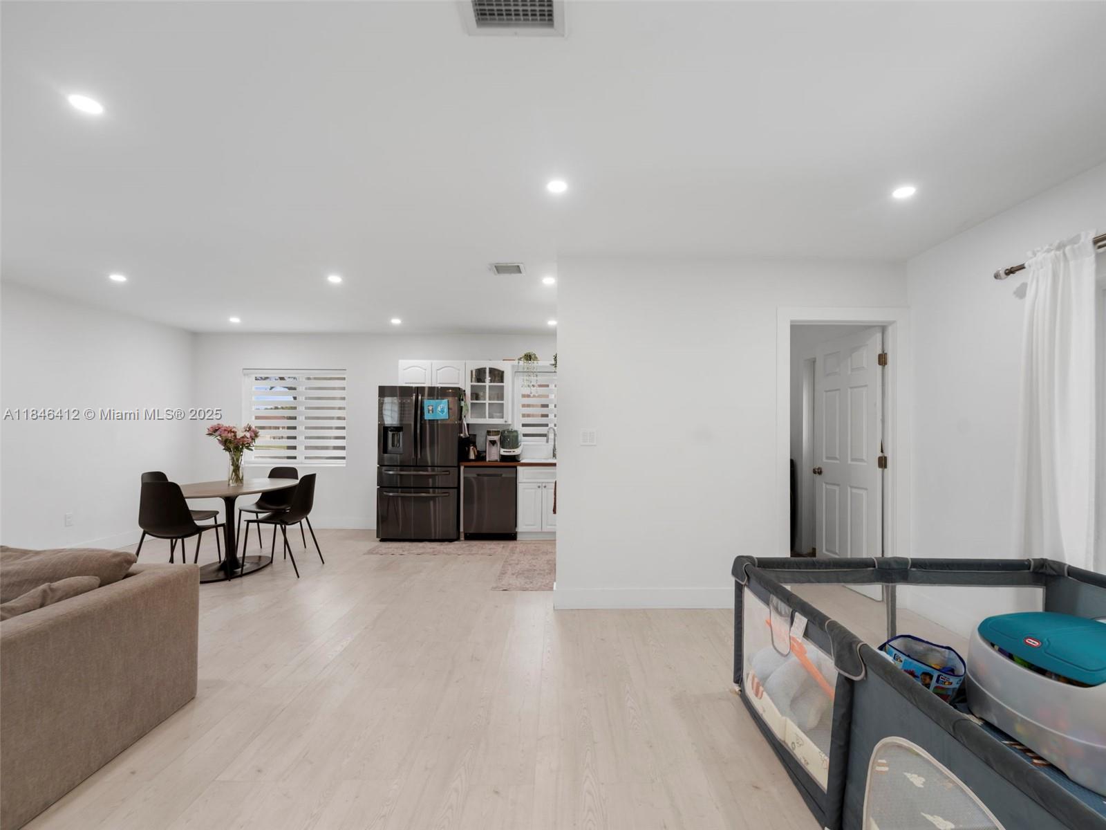 5203 SW 128th Pl, Miami, FL, 33175/$700,000 3 5203 SW 128th Pl