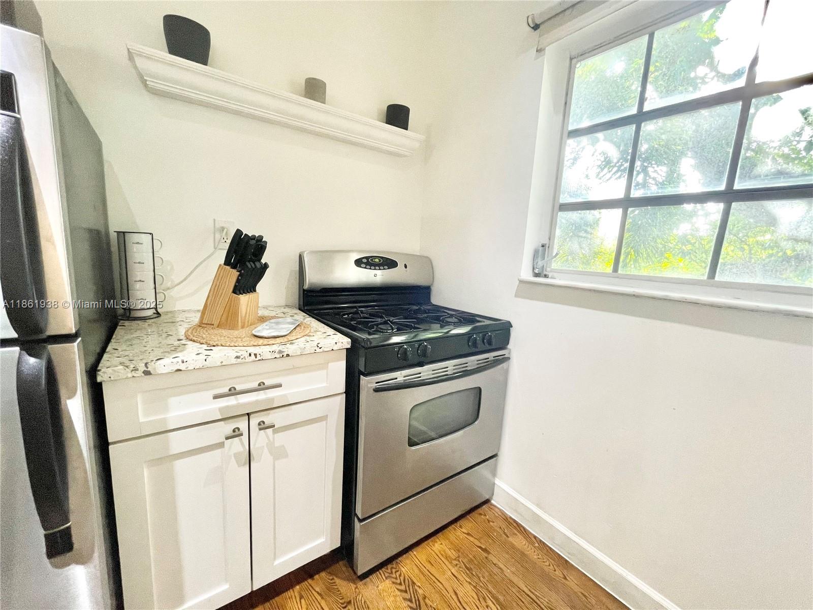 BEACHGARDENS CONDO - Residential