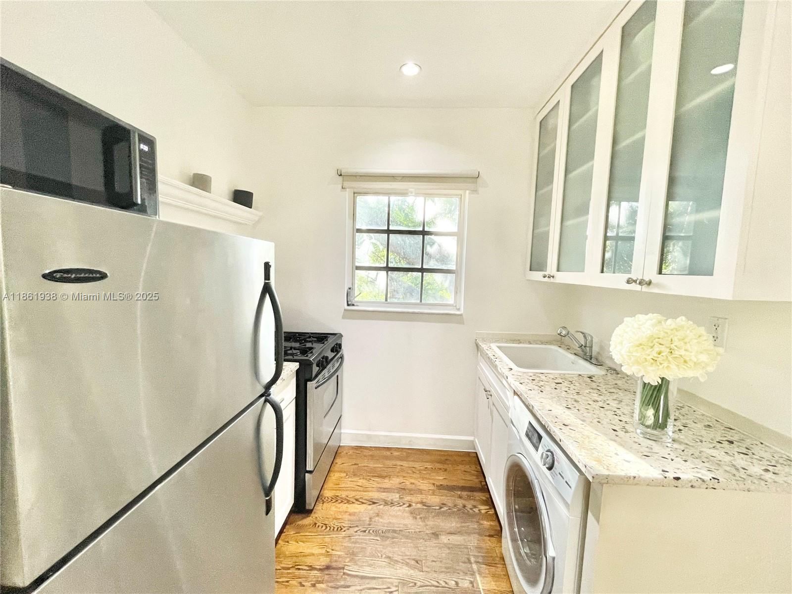 BEACHGARDENS CONDO - Residential