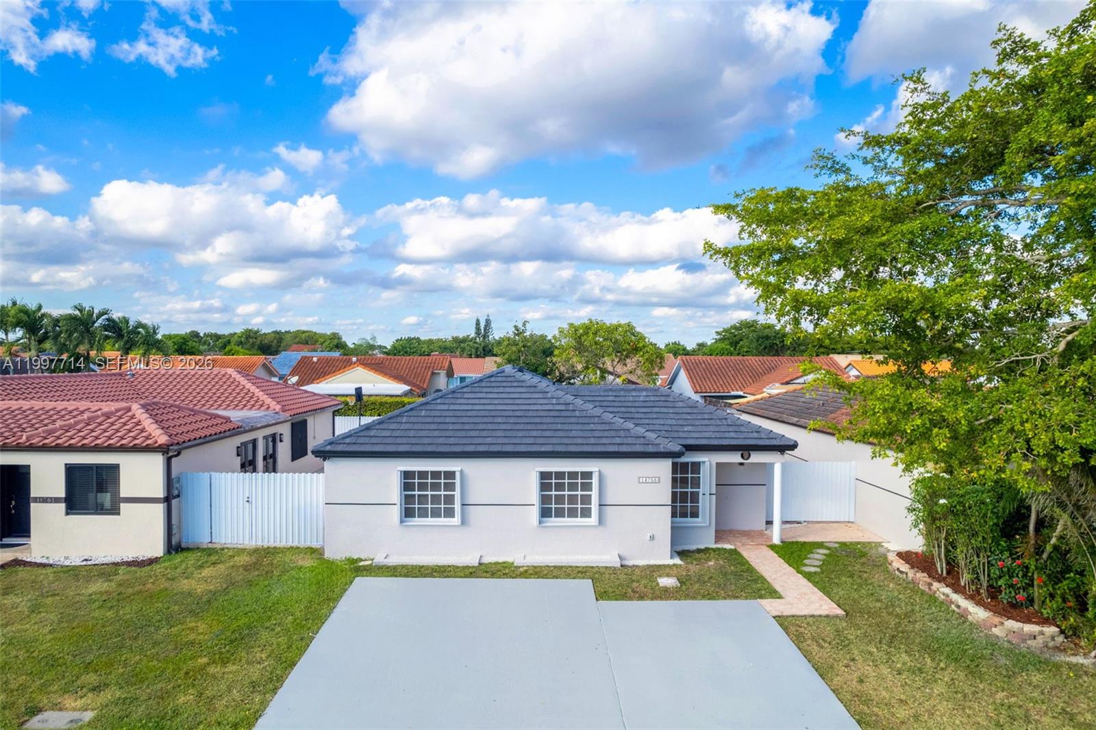 CARIBE HOMES - Residential