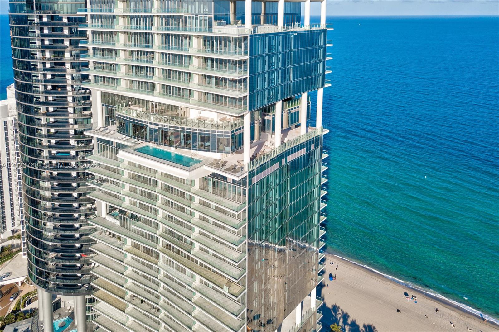 Turnberry Ocean Club - Residential