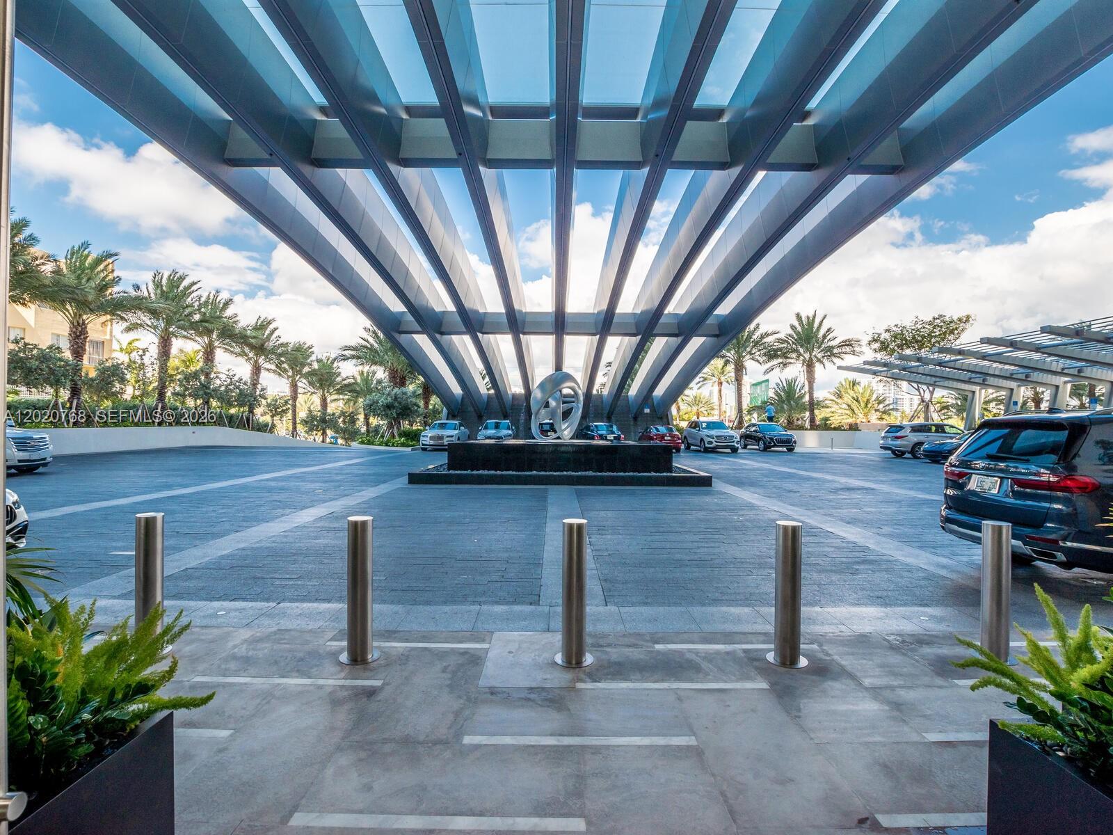 Turnberry Ocean Club - Residential
