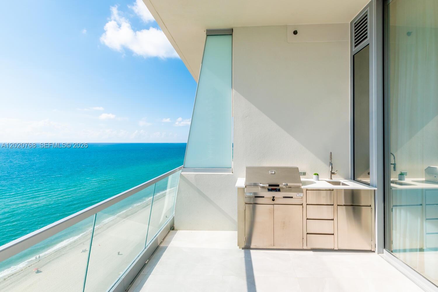 Turnberry Ocean Club - Residential