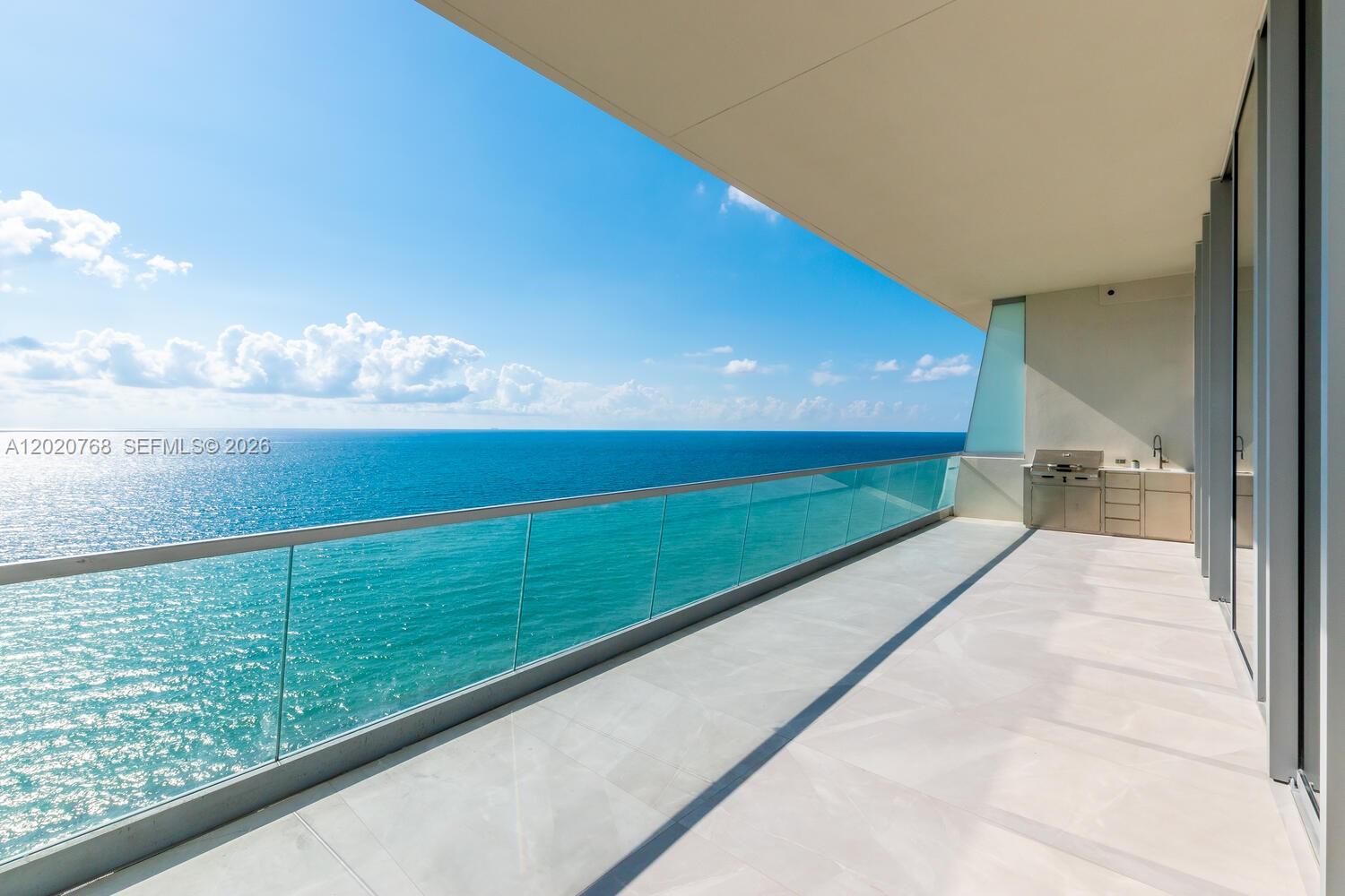 Turnberry Ocean Club - Residential
