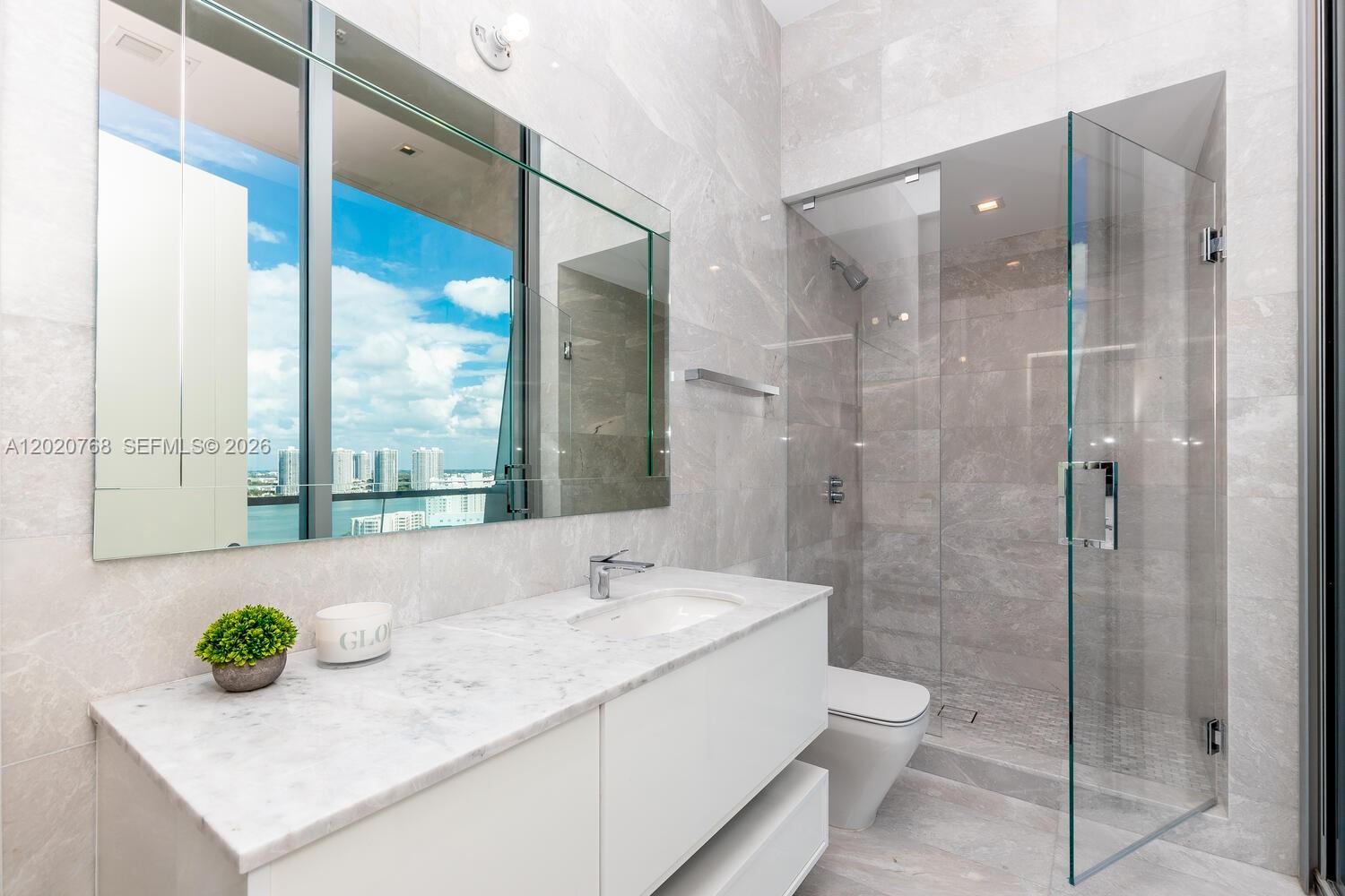 Turnberry Ocean Club - Residential