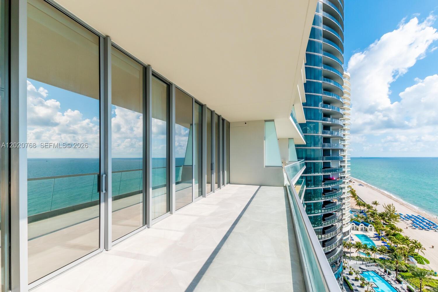 Turnberry Ocean Club - Residential