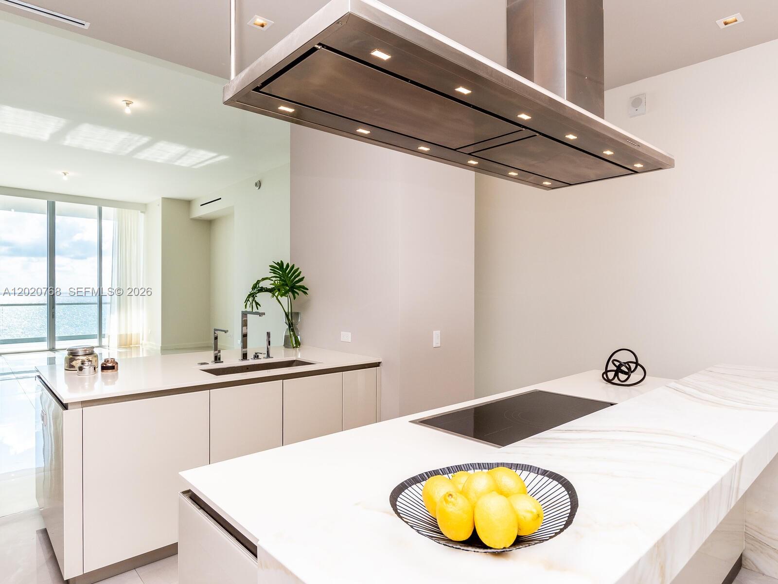 Turnberry Ocean Club - Residential