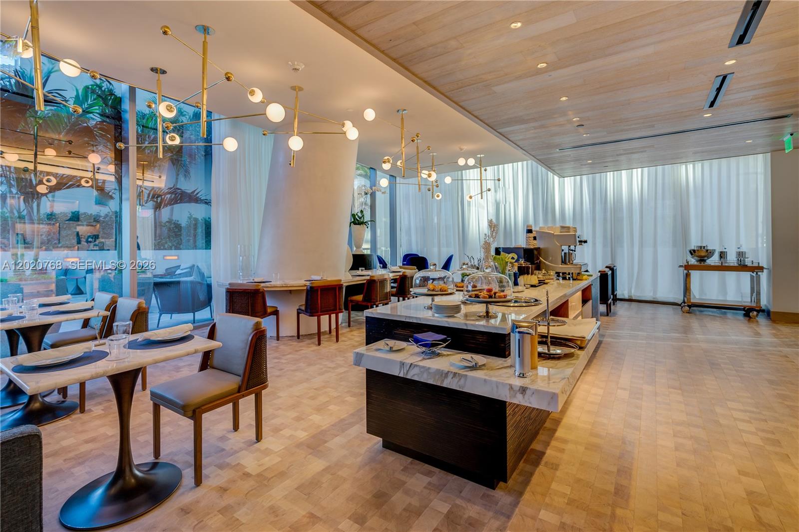 Turnberry Ocean Club - Residential