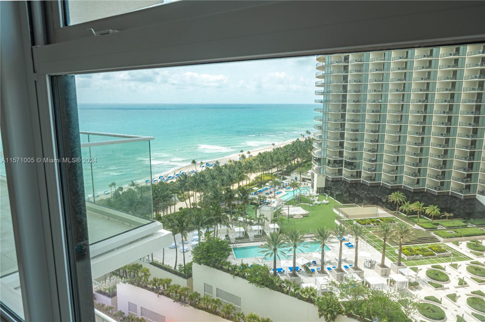 BALMORAL CONDO - Residential