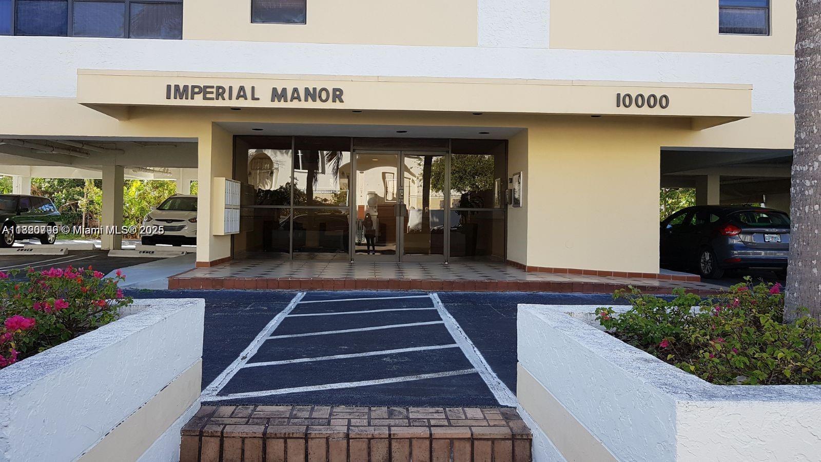 THE IMPERIAL CONDO - Residential