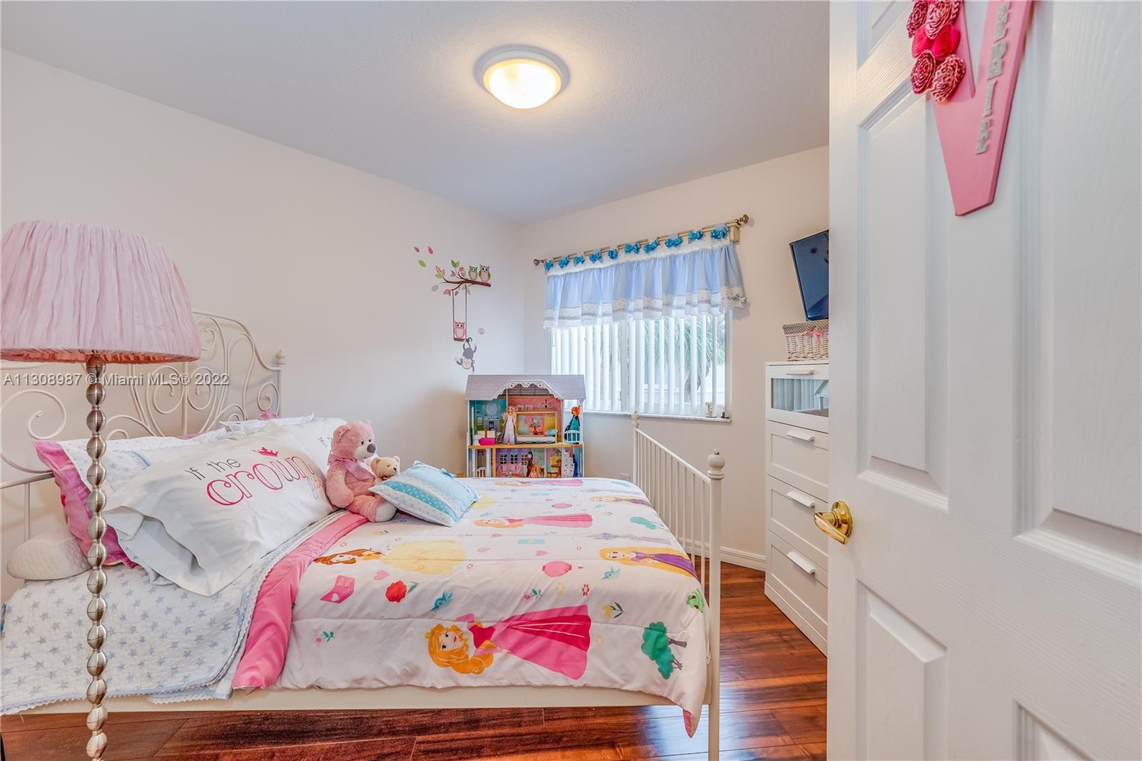 PEMBROKE ISLES 1 - Residential Lease