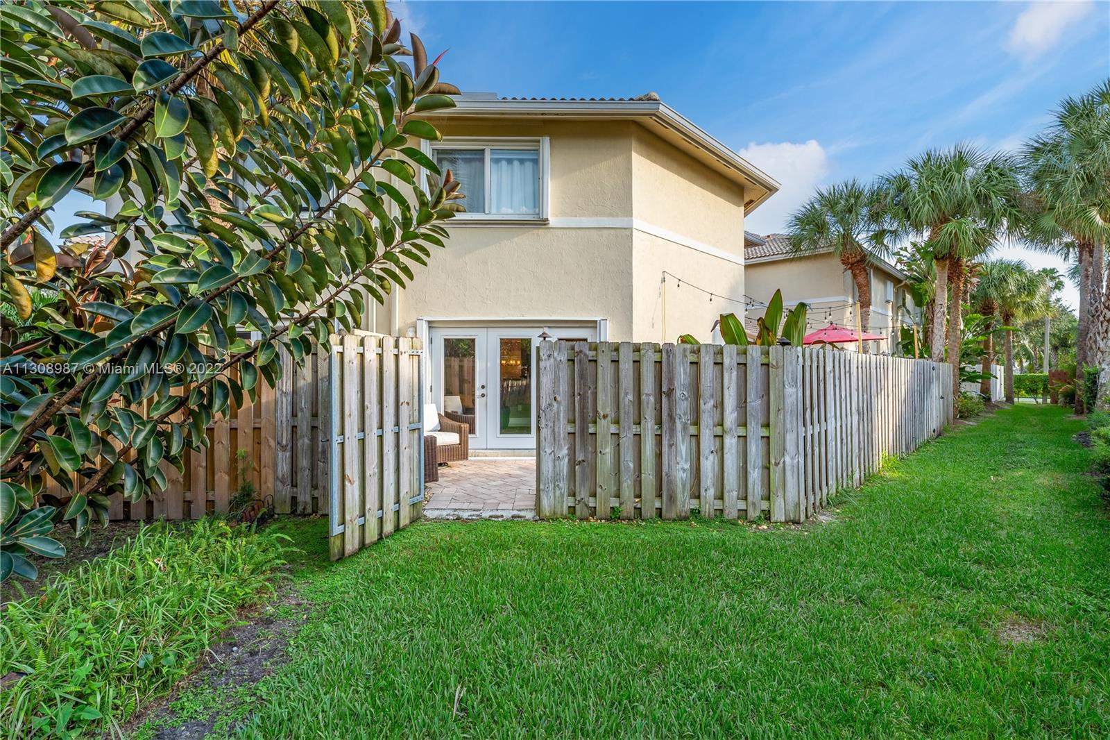 PEMBROKE ISLES 1 - Residential Lease