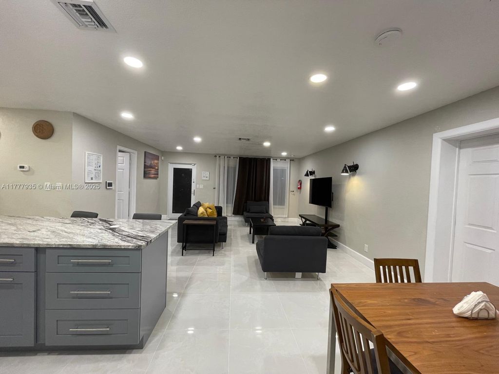 listing image 55