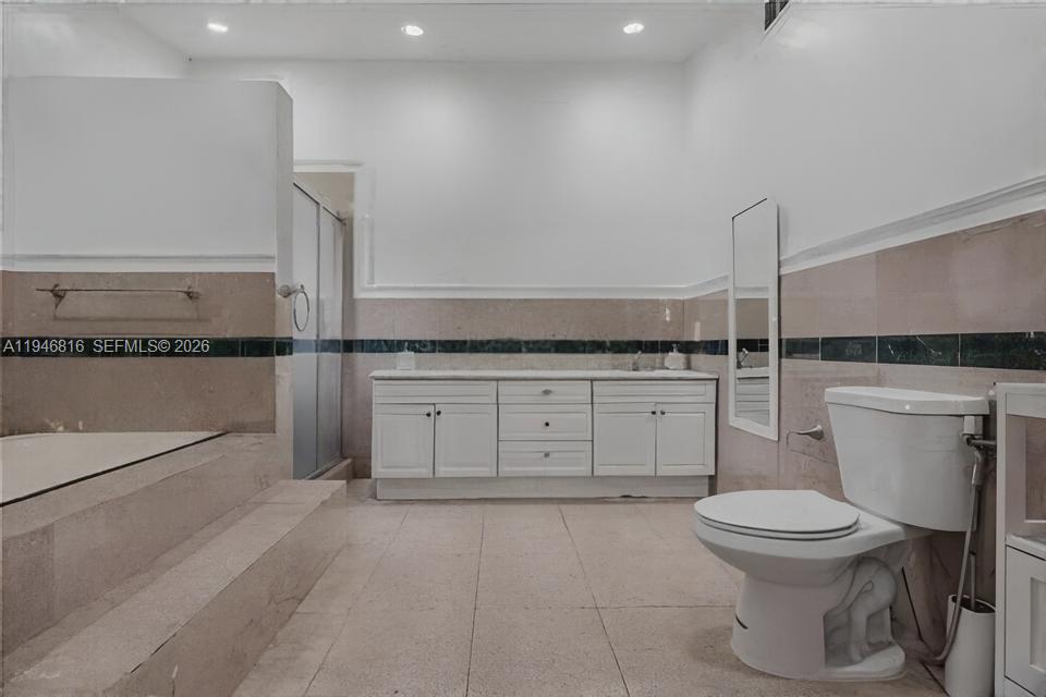 10351 SW 49th St Main