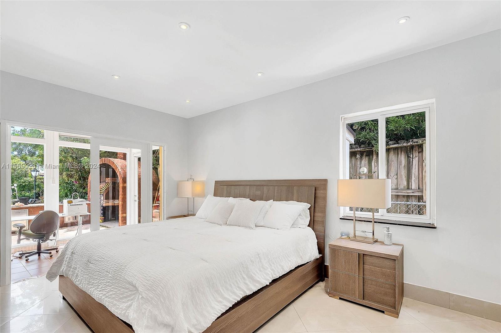 BISCAYNE POINT - Residential