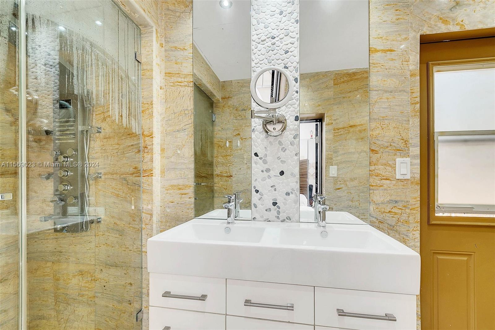 BISCAYNE POINT - Residential