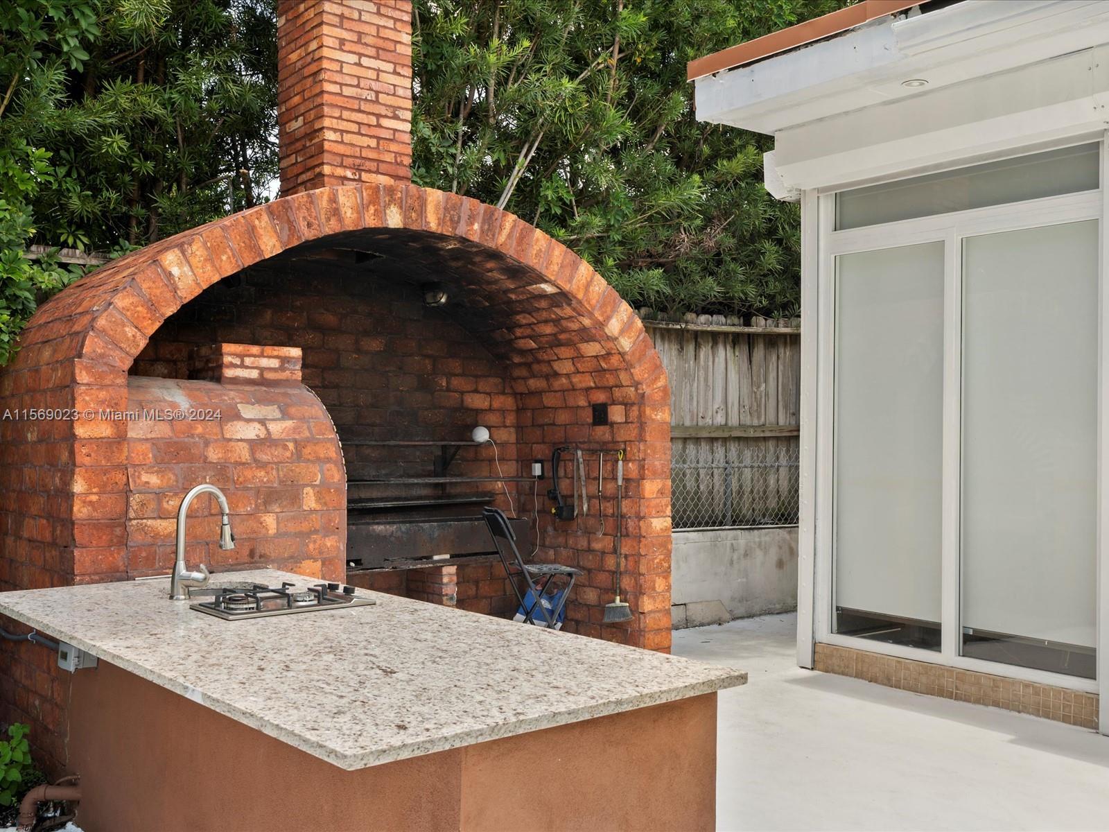 BISCAYNE POINT - Residential