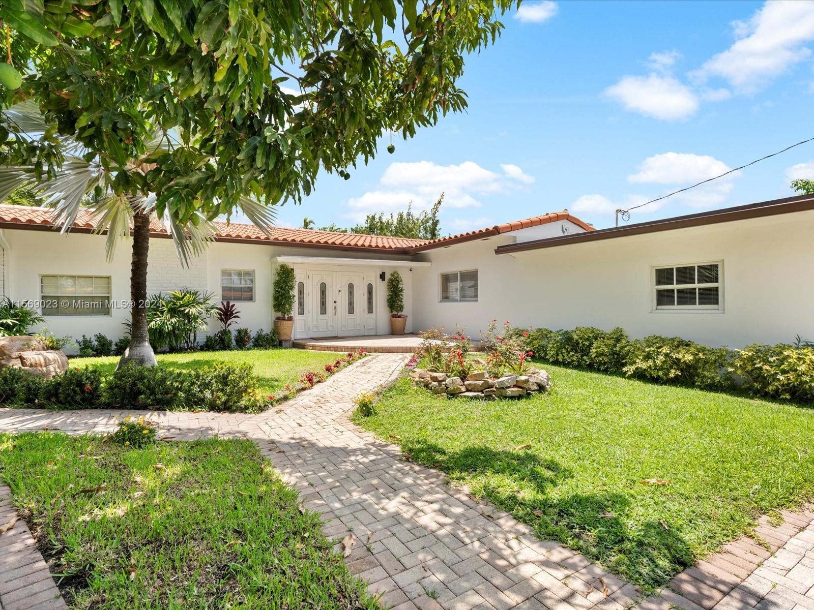 BISCAYNE POINT - Residential