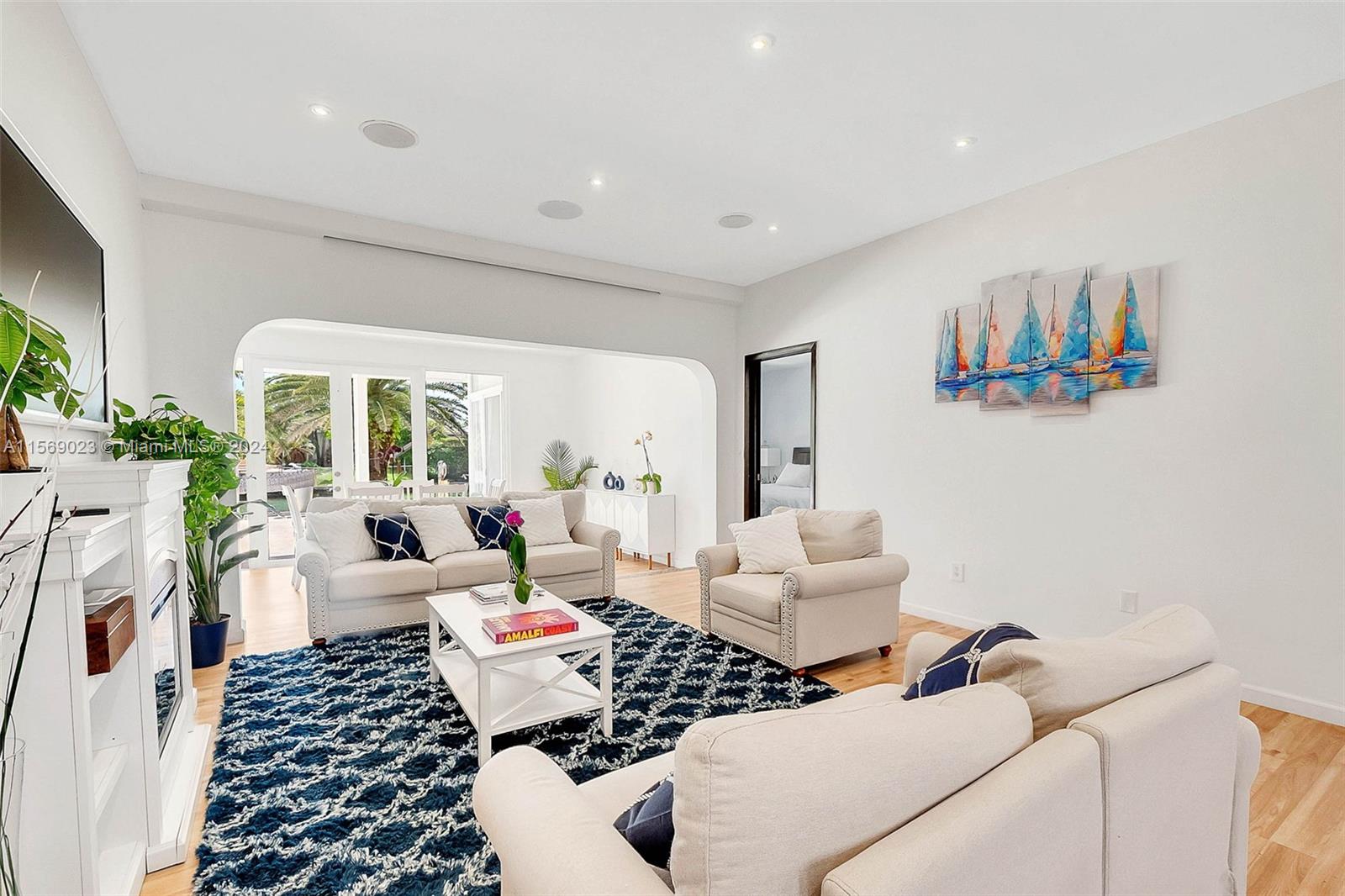 BISCAYNE POINT - Residential