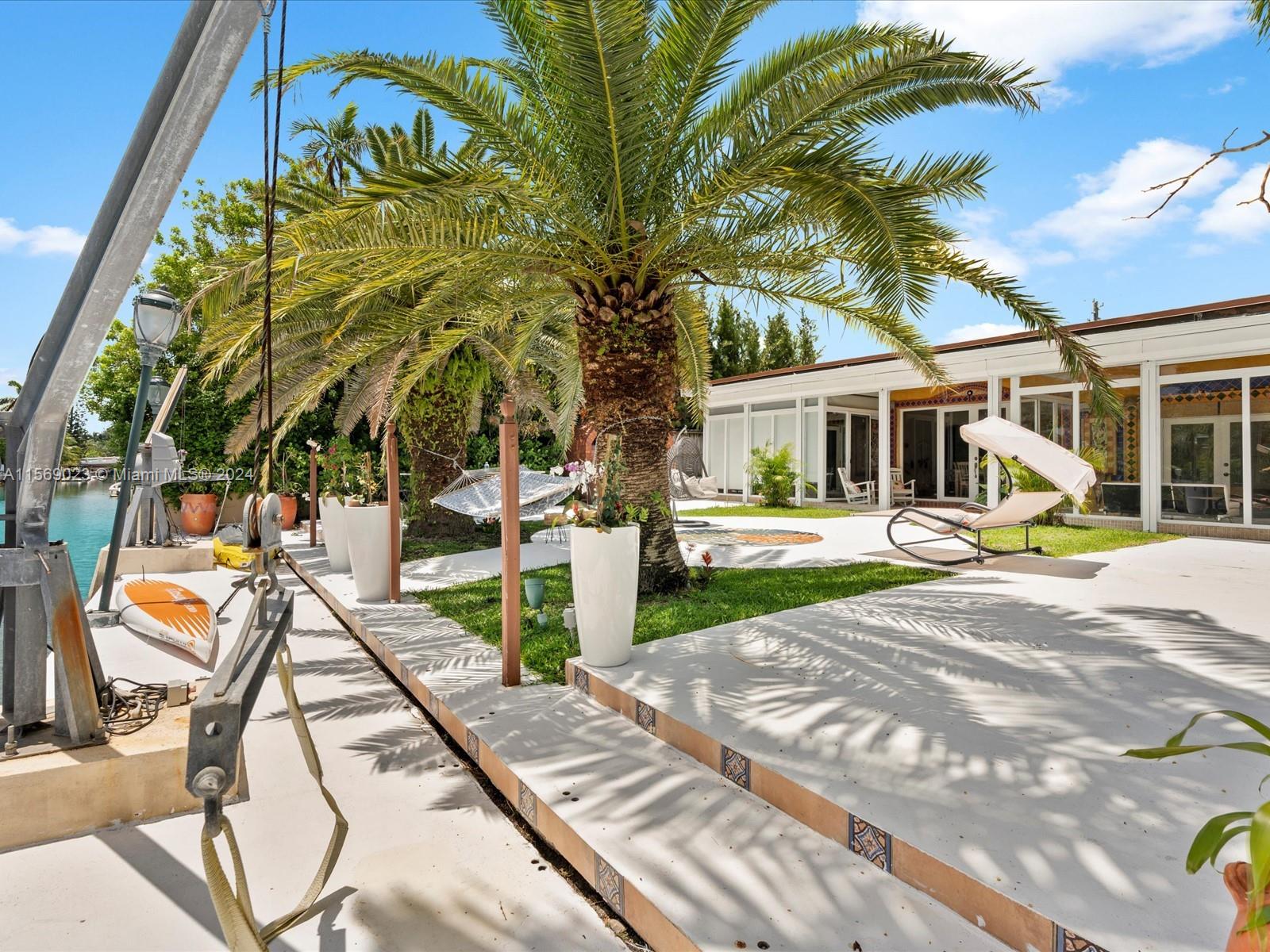 BISCAYNE POINT - Residential