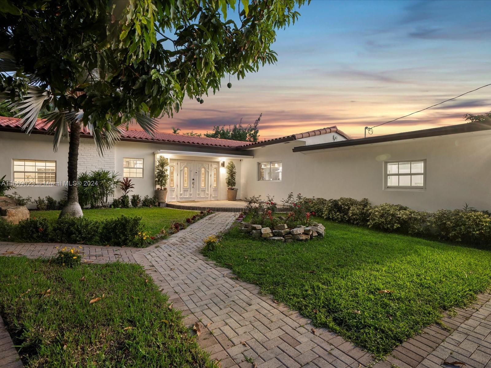 BISCAYNE POINT - Residential