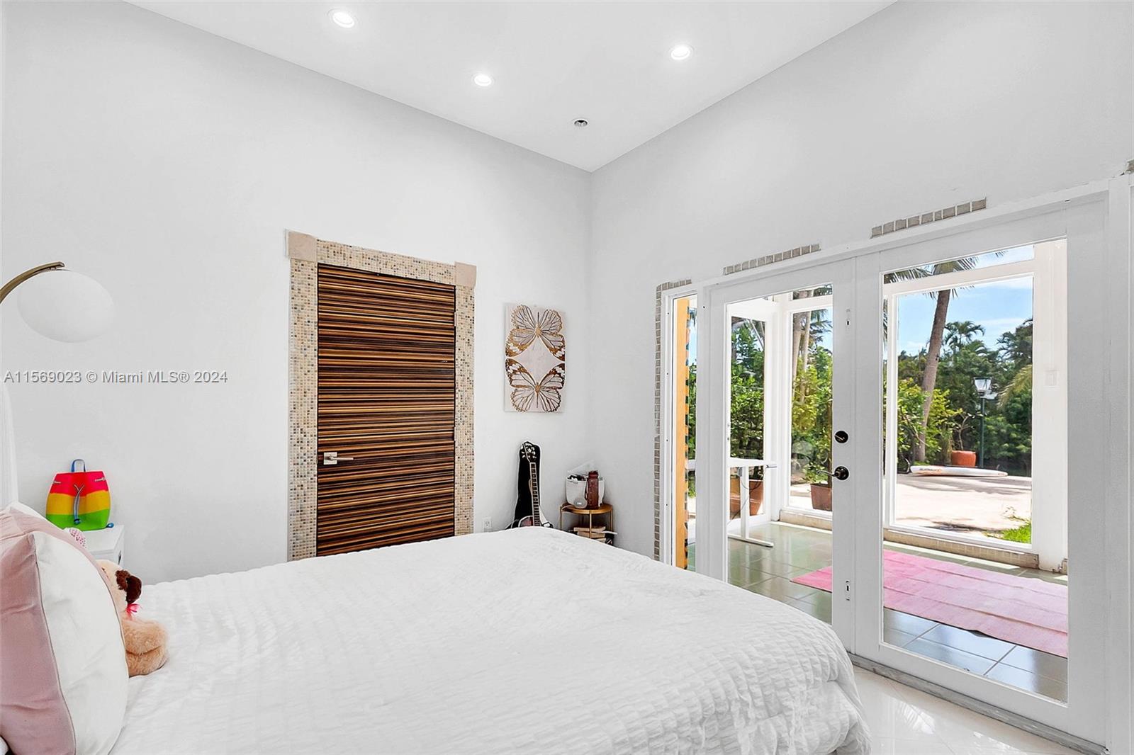 BISCAYNE POINT - Residential