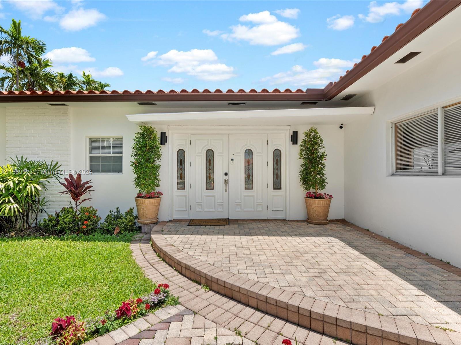 BISCAYNE POINT - Residential