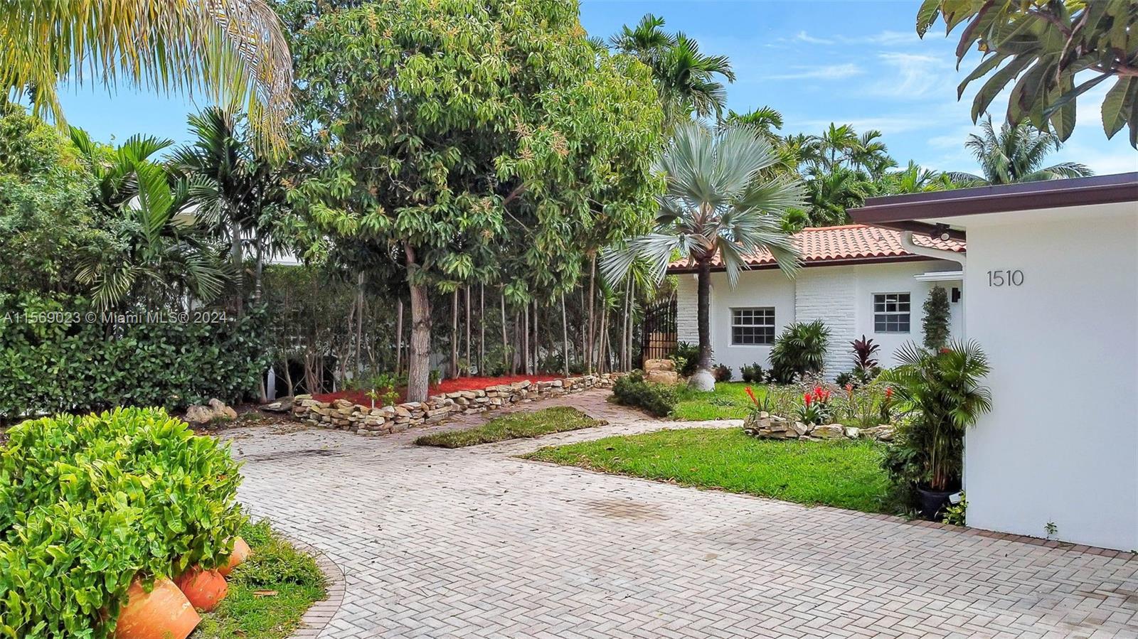 BISCAYNE POINT - Residential