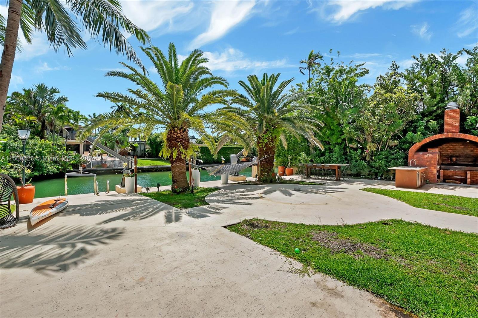 BISCAYNE POINT - Residential