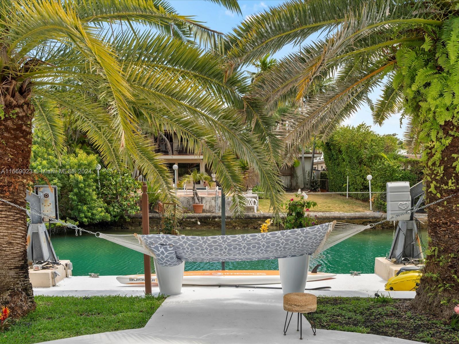 BISCAYNE POINT - Residential