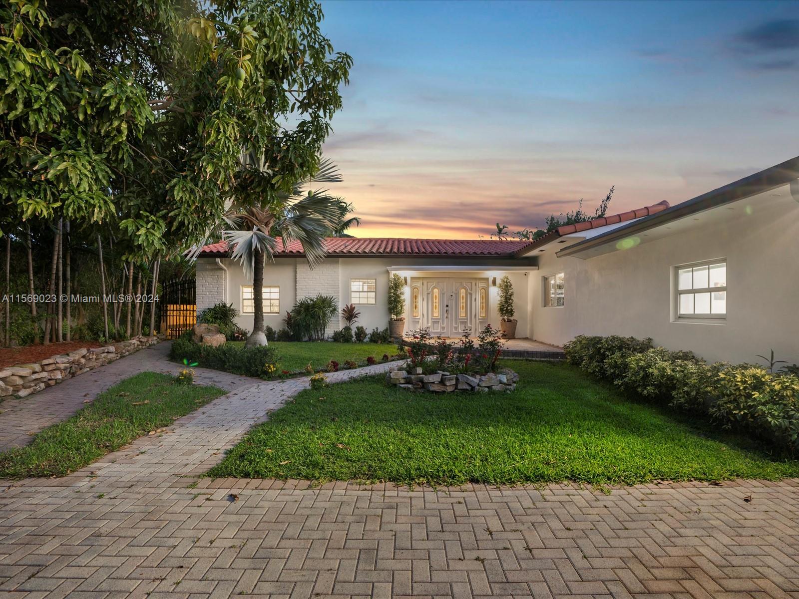 BISCAYNE POINT - Residential