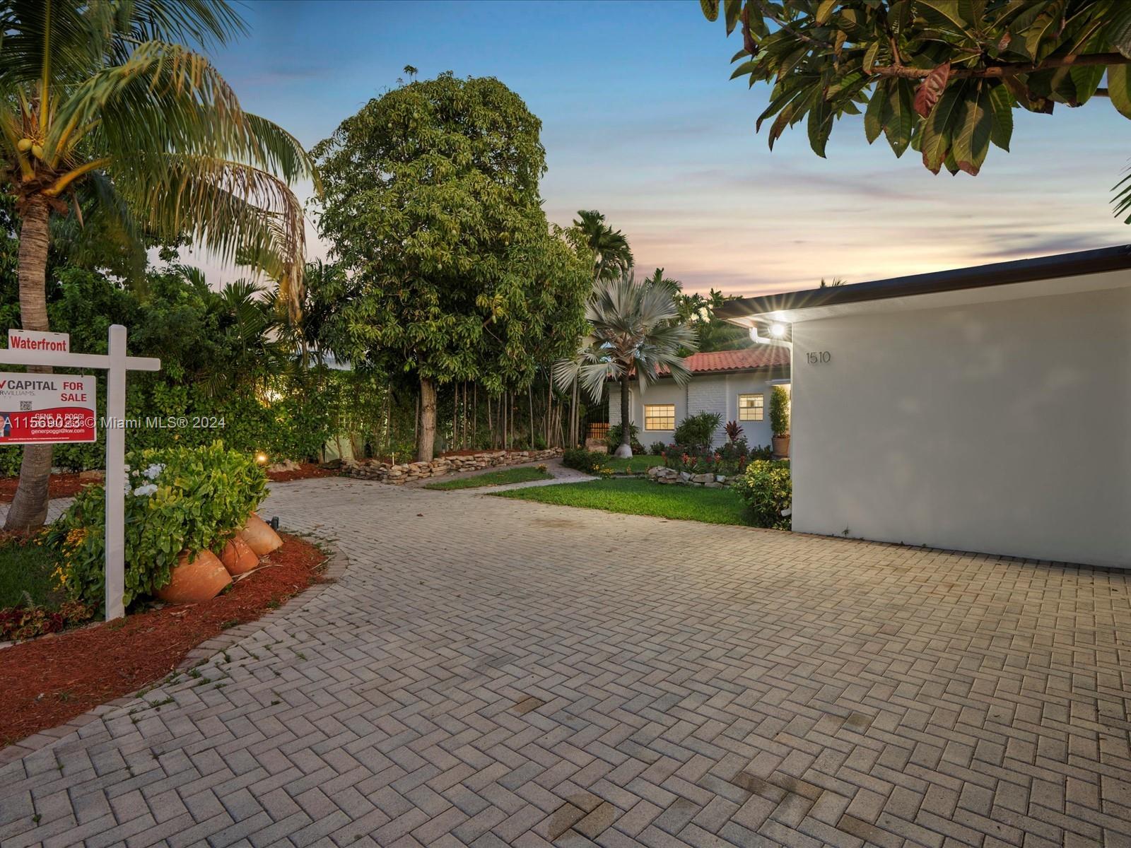 BISCAYNE POINT - Residential