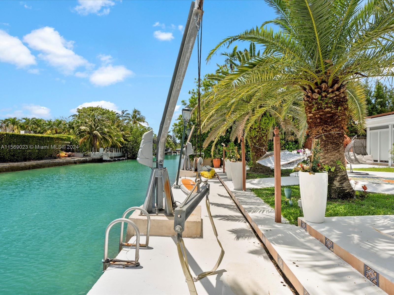 BISCAYNE POINT - Residential