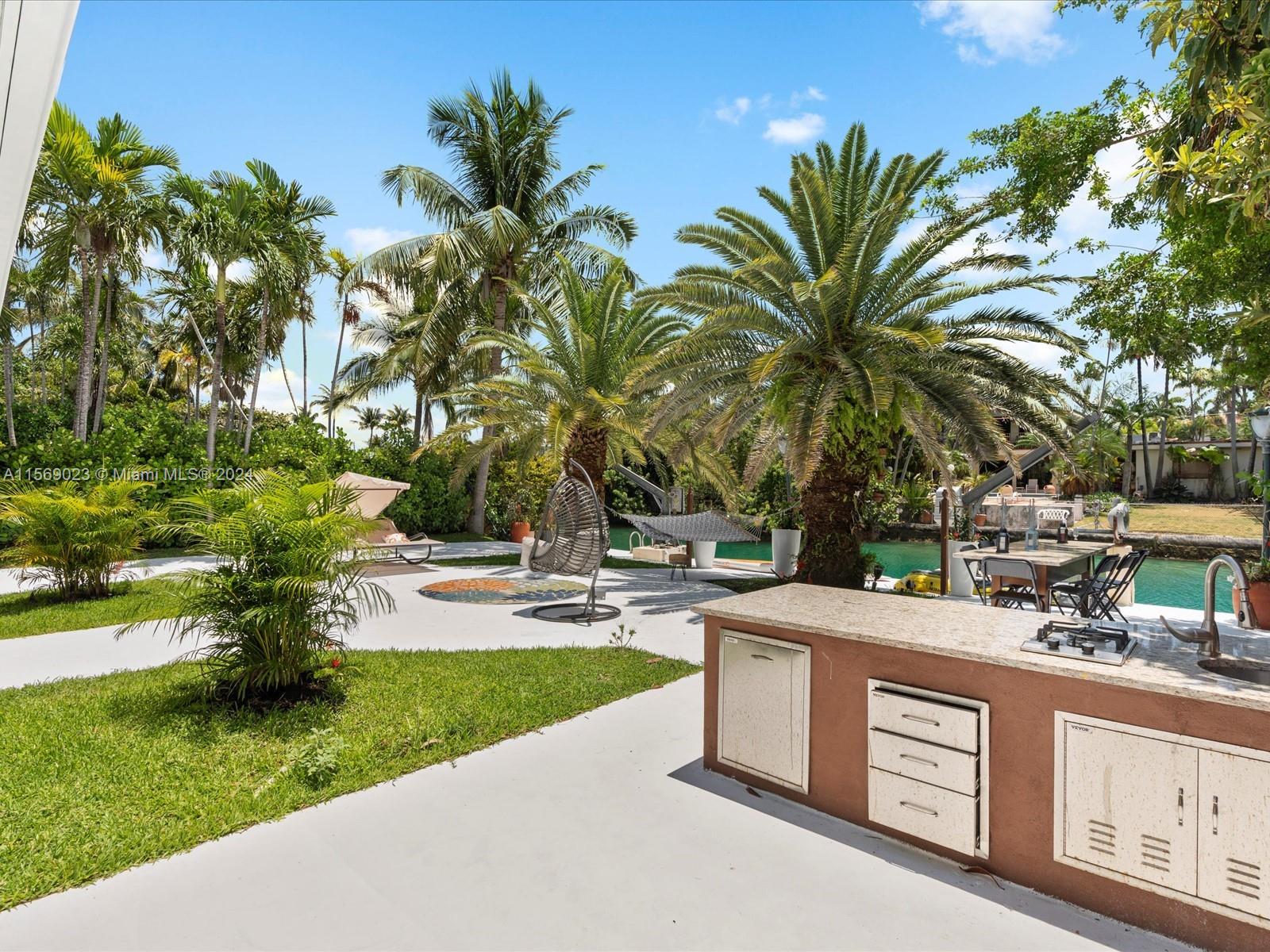 BISCAYNE POINT - Residential