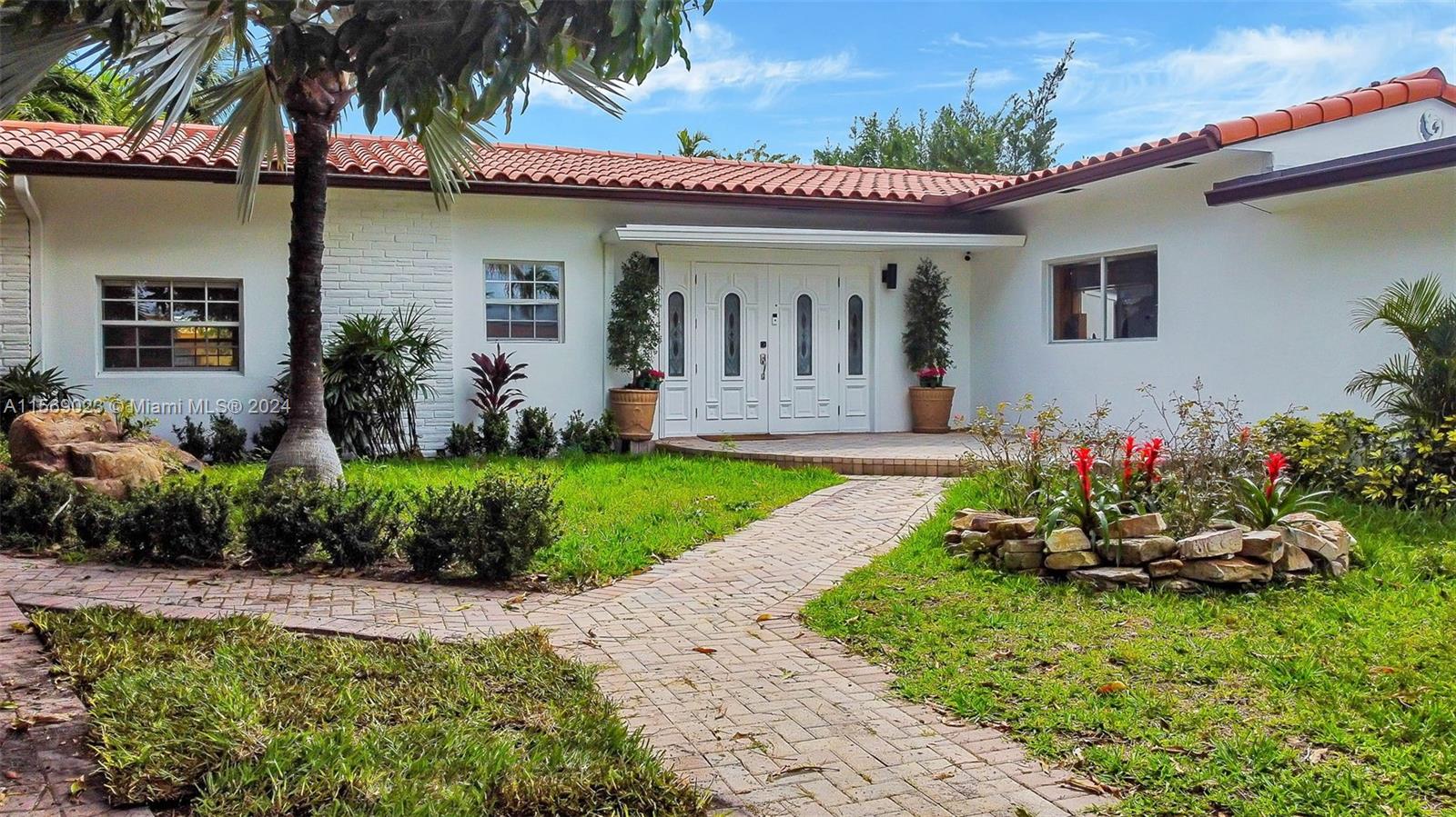 BISCAYNE POINT - Residential