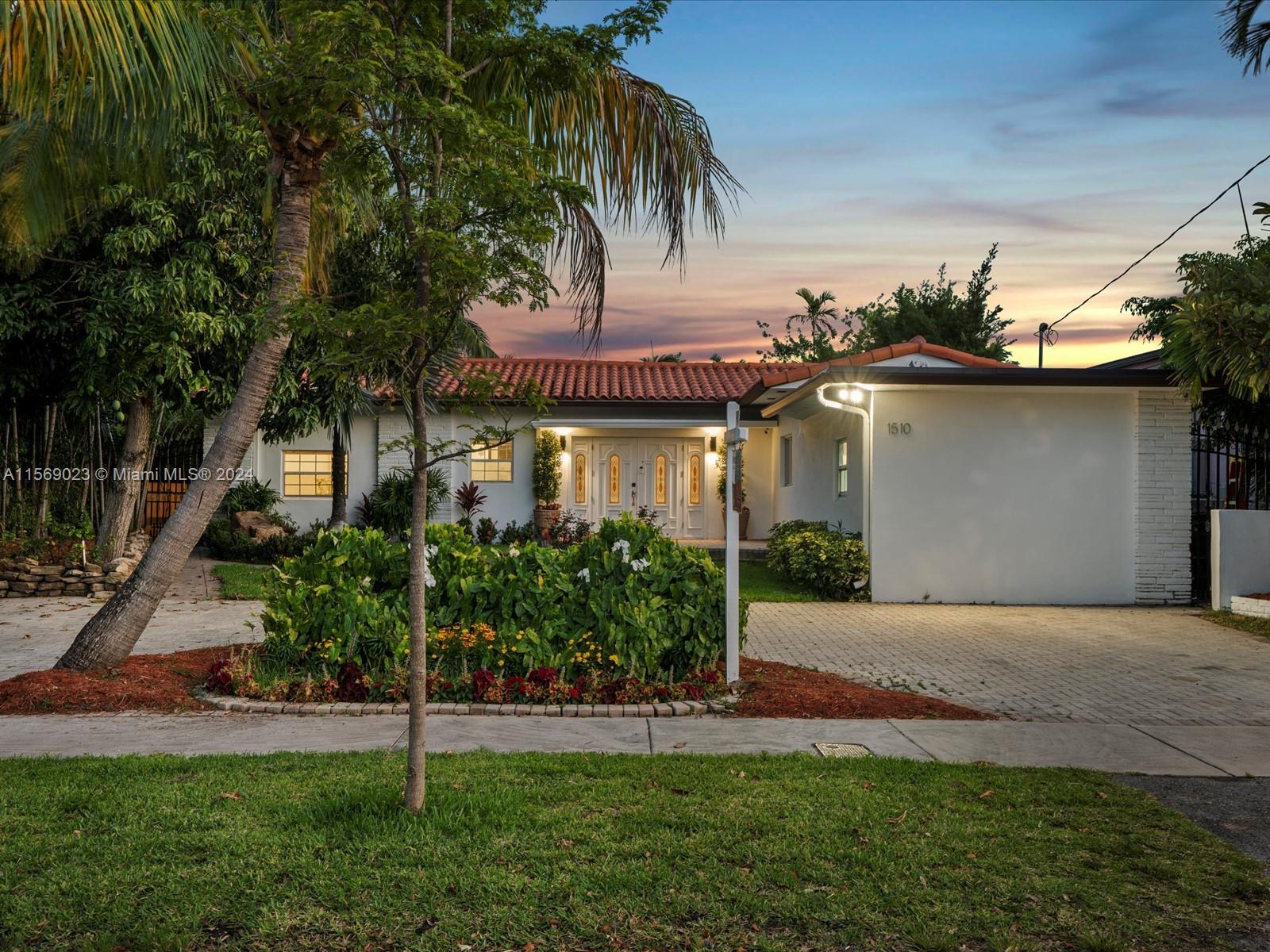 BISCAYNE POINT - Residential