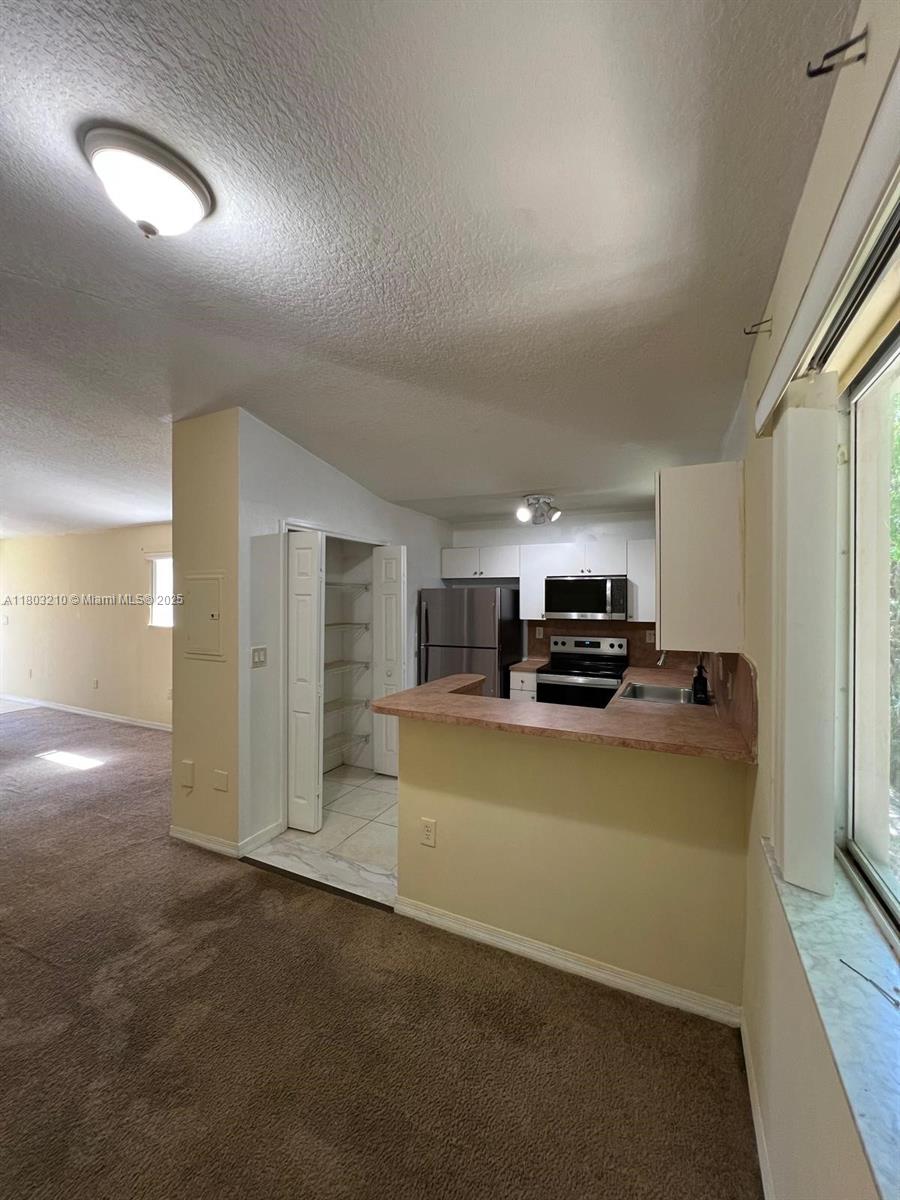 Rental Property at 1260 Se 31st Ct 201-34, Homestead, Miami-Dade County, Florida - Bedrooms: 3 
Bathrooms: 2  - $2,650 MO.