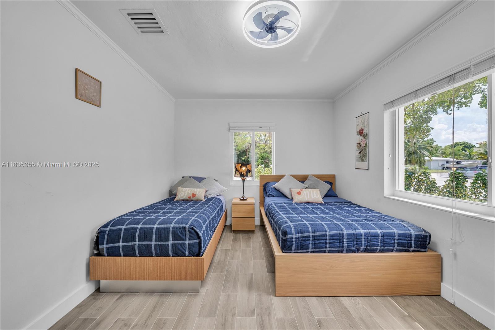 LAUDERDALE - Residential