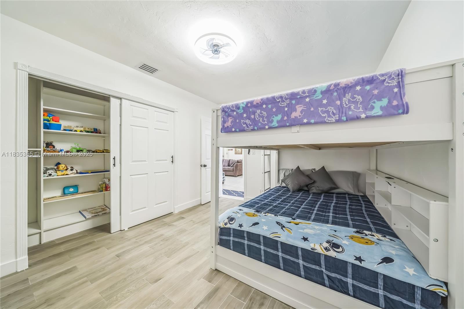 LAUDERDALE - Residential