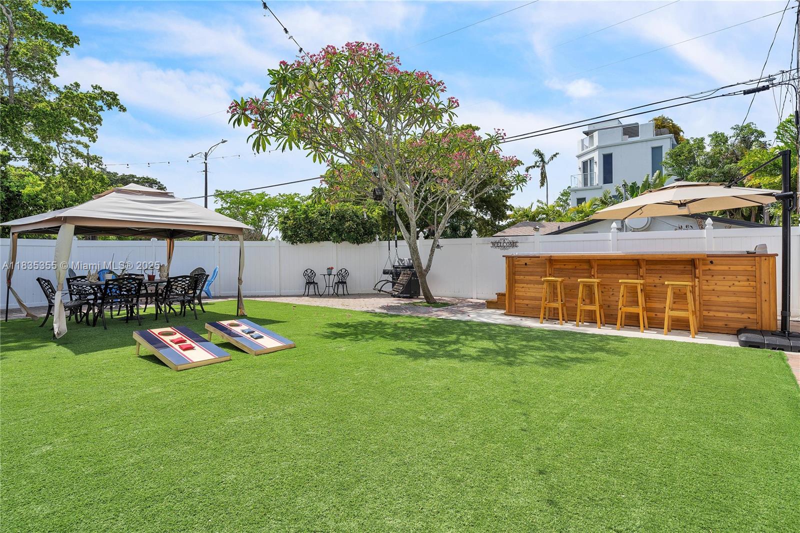 LAUDERDALE - Residential