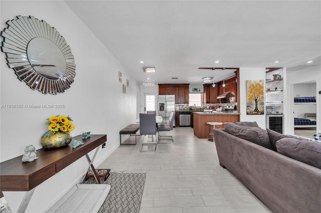 Photo of 1020 SW 4th Ave, Fort Lauderdale, FL 33315 (MLS # A11835355)